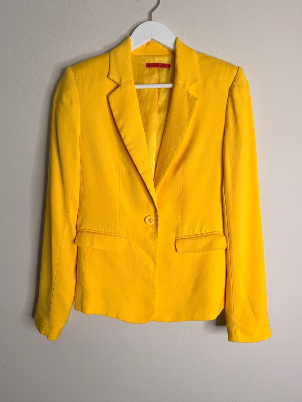 Alice + Olivia Yellow One Button Tailored Blazer Women’s Size 4 Career Spring